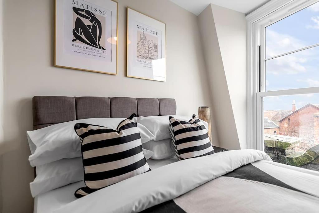 1-Bed Seaside Apartment With Parking Cromer Ngoại thất bức ảnh